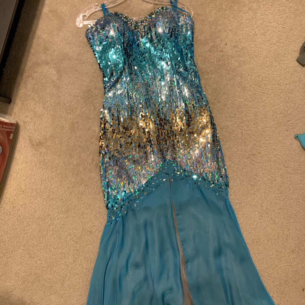 Clarisse prom dress